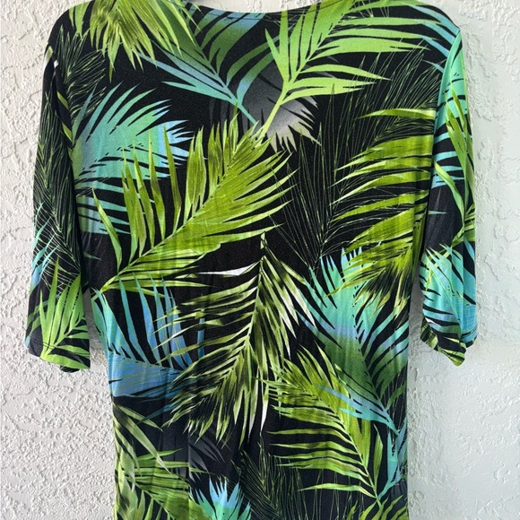 Soft and stretchy tropical vibes - Picture 3 of 3